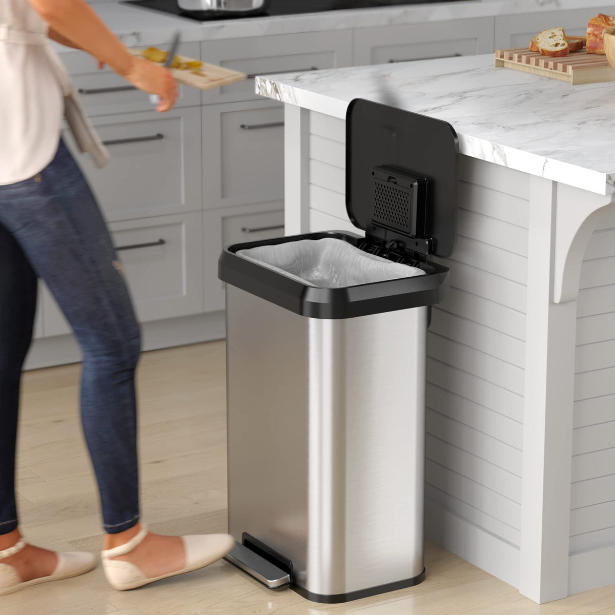13.2 Gallon Stainless Steel Step Trash Can D488