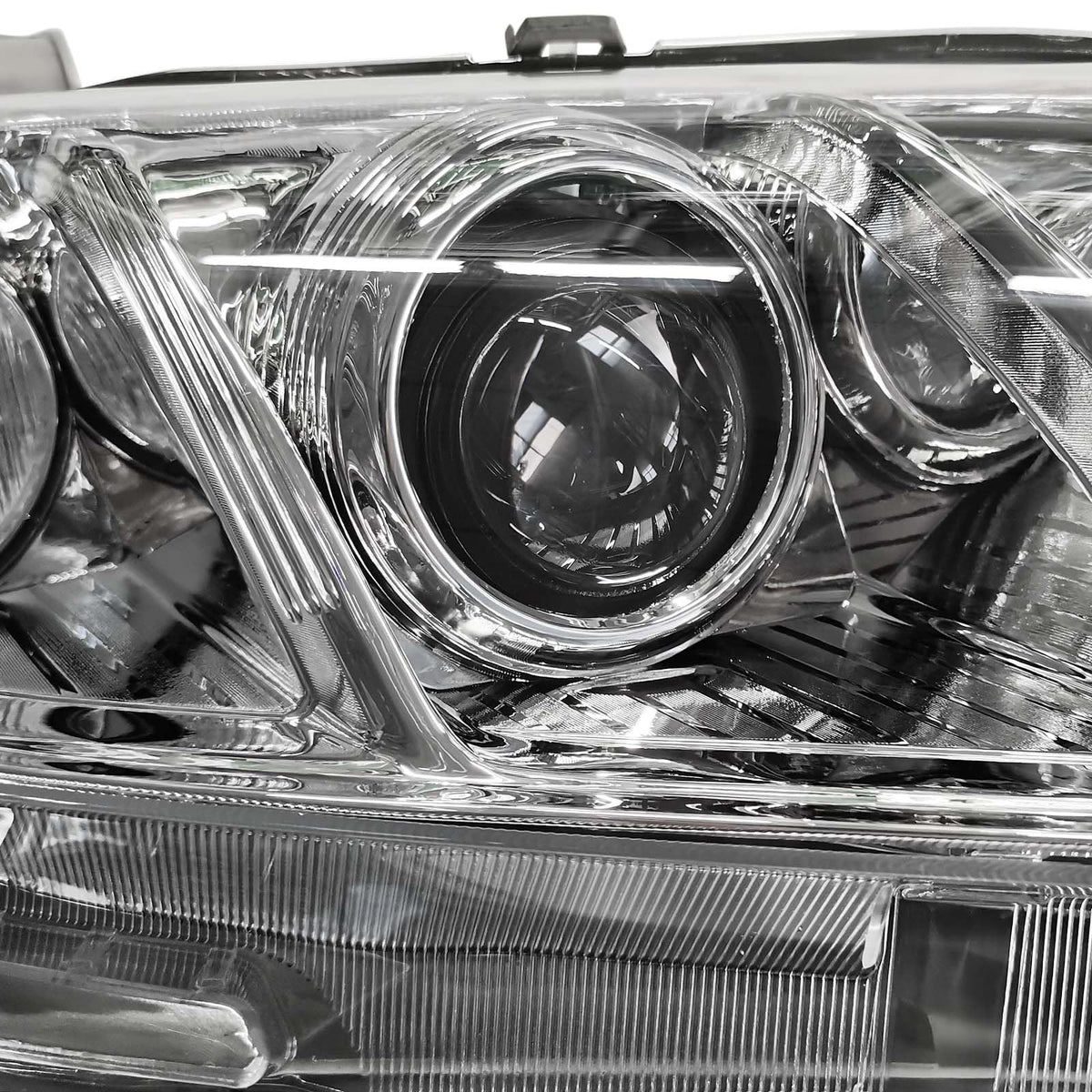 Chrome Clear Lens Projector Headlight Replacement Kit Pair of LH+RH R72776